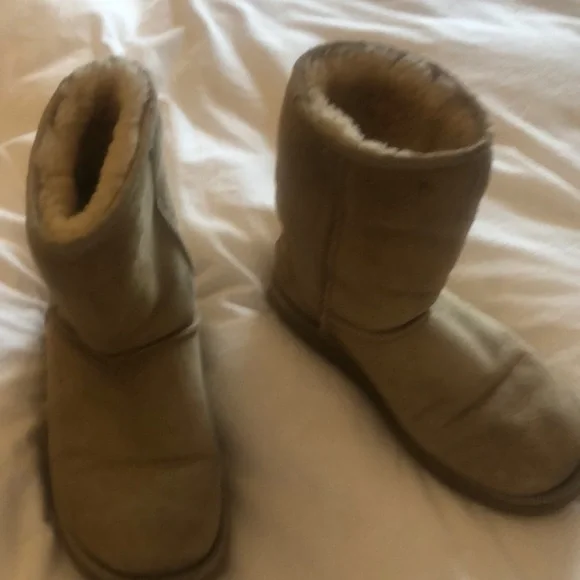 UGG Boots! - Picture 1 of 7